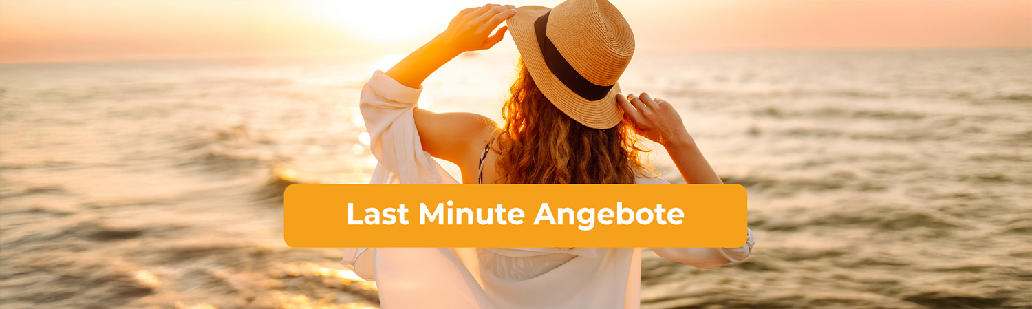 Frau am Meer | Last-Minute-Angebote