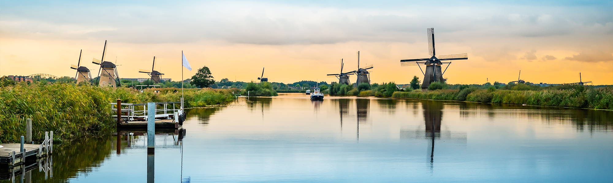 Die Benelux-Länder mit Bus & Bahn entdecken