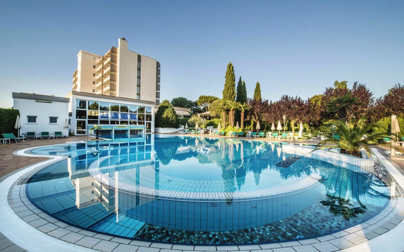 Hotel Des Bains in Montegrotto Terme