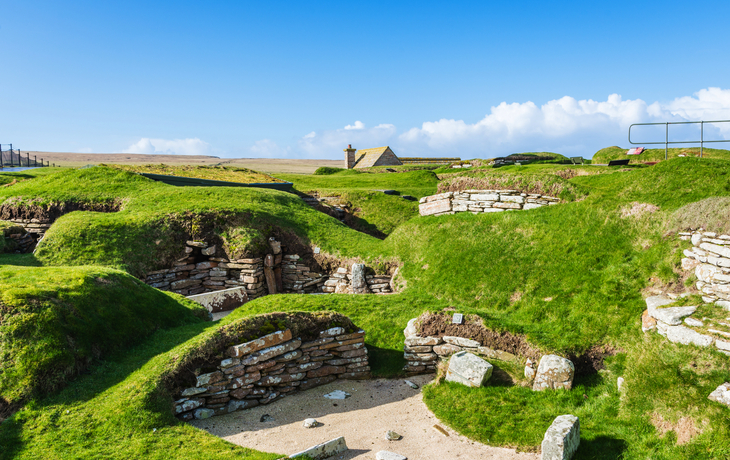 Skara Brae, eine jungsteinzeitliche Siedlung auf Orkney, einem Archipel in Schottland - ©XtravaganT - stock.adobe.com