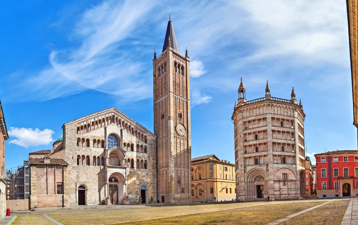 Kathedrale von Parma auf dem Piazza del Duomo in Italien - © bbsferrari - stock.adobe.com