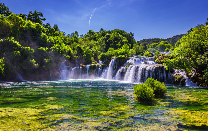 © daliu - stock.adobe.com - Krka-Wasserfälle in Dalmatien, Kroatien