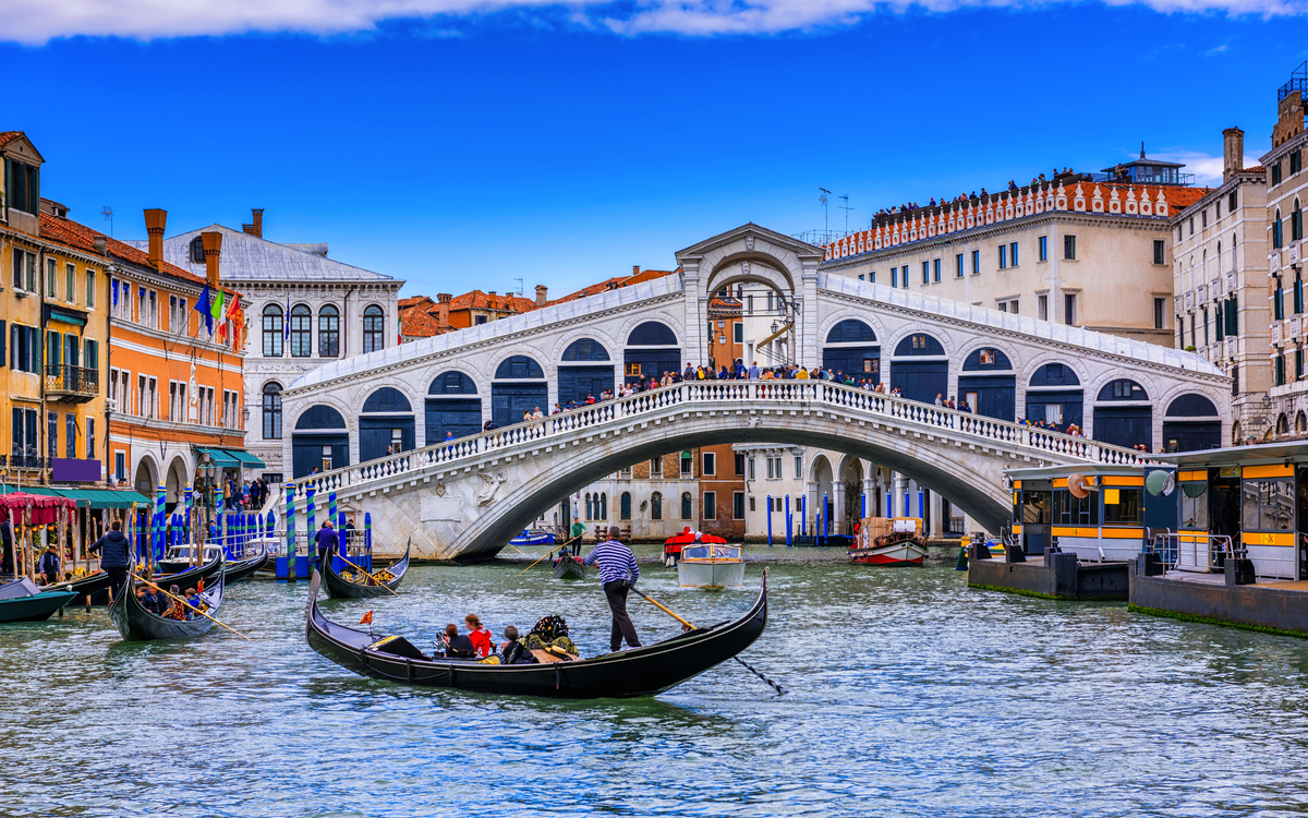 Rialtobrücke und Canal Grande in Venedig - © Ekaterina Belova - stock.adobe.com