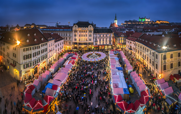 Weihnachtsmarkt in Bratislava, Slowakei - ©eyetronic - stock.adobe.com