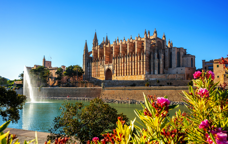 Kathedrale von Palma de Mallorca - © Sina Ettmer - stock.adobe.com