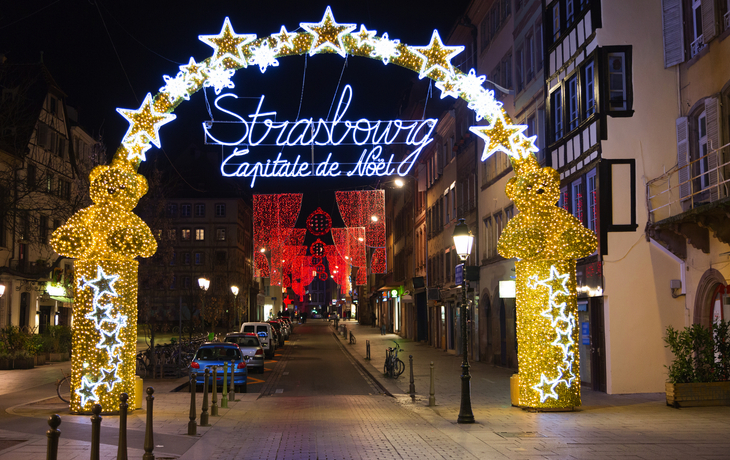 Straßburg zur Weihnachtszeit - © elitravo - stock.adobe.com