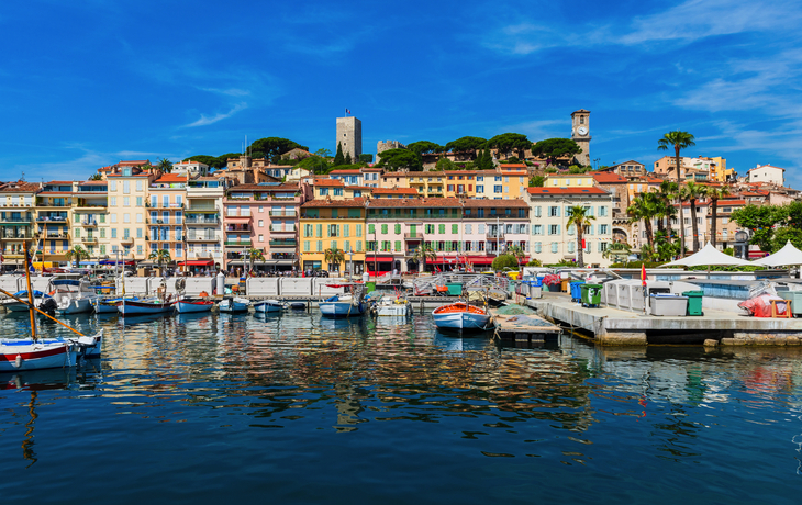 Yachthafen und Stadtzentrum von Cannes - © allard1 - stock.adobe.com