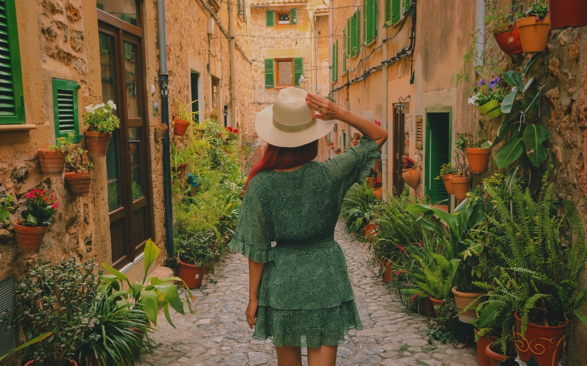 © Eo naya/Shutterstock