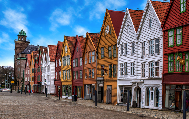 Holzgebäude in der Stadt Bergen - © Nancy Pauwels - stock.adobe.com