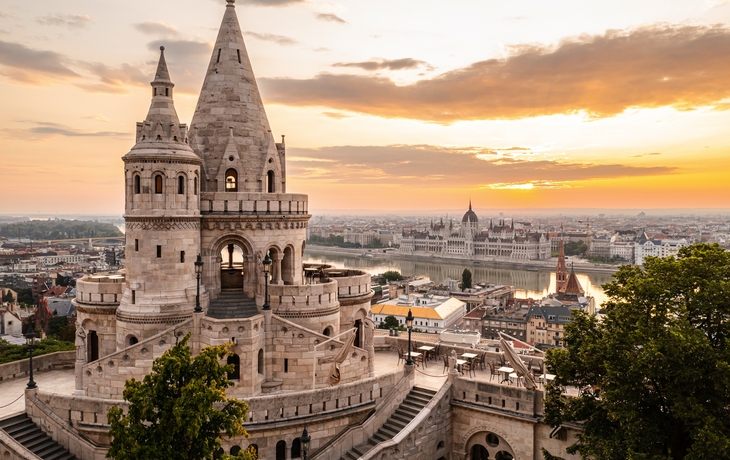 © Peter Gyorfi-Batori/Shutterstock