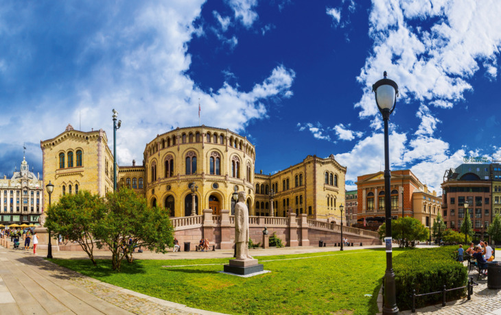 Norwegisches Parlamentsgebäude in Oslo - © Sergii Figurnyi - Fotolia