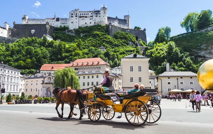 Pferdekutsche in Salzburg - © disq - stock.adobe.com