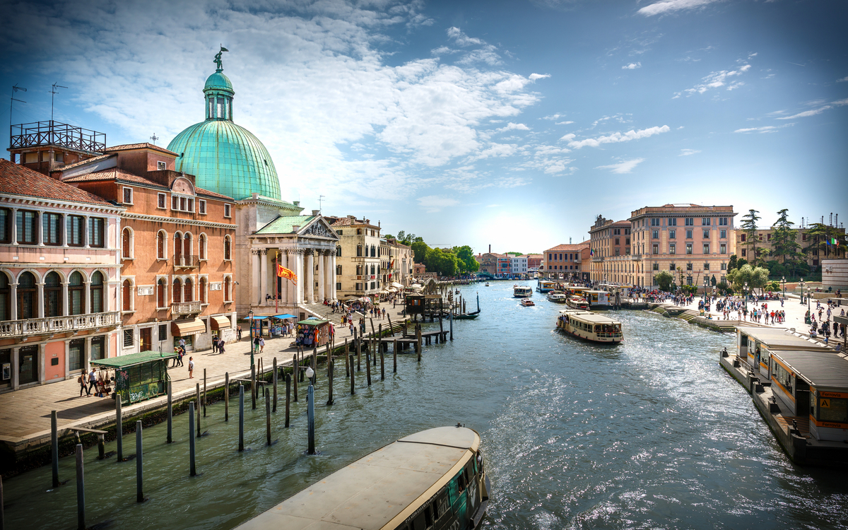 © U Catanisi/Shutterstock