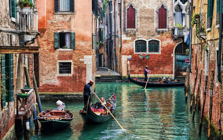 Kanal in Venedig - © ArTo - stock.adobe.com