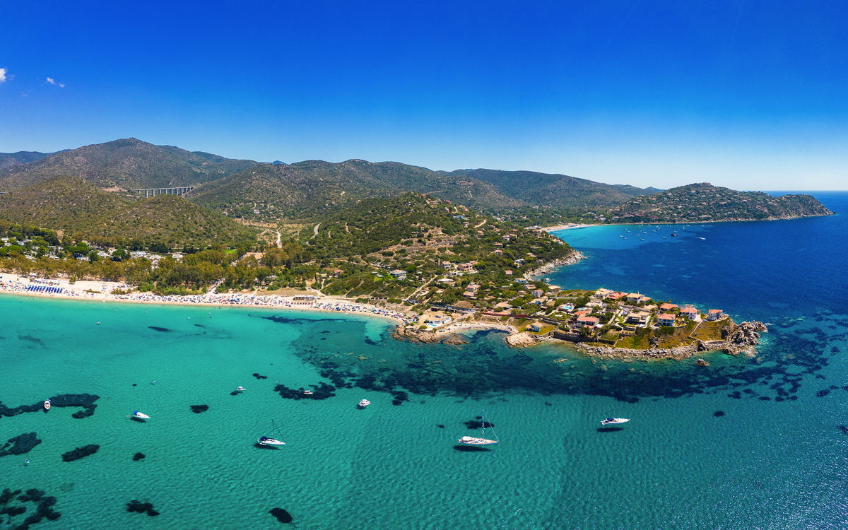 Luftaufnahme des Strandes Kale Moru in Geremeas per Drohne - © Martin Valigursky - stock.adobe.com