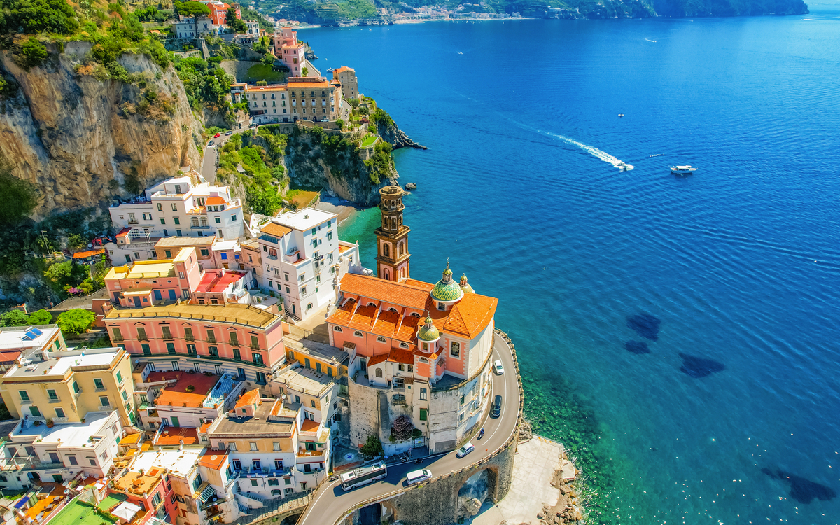 Atrani an der Amalfiküste - © Zedspider - stock.adobe.com
