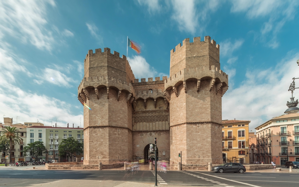 © Kirill Neiezhmakov/Shutterstock