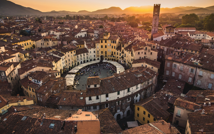 Lucca, Amphitheaterplatz von oben - © Giacomo - stock.adobe.com