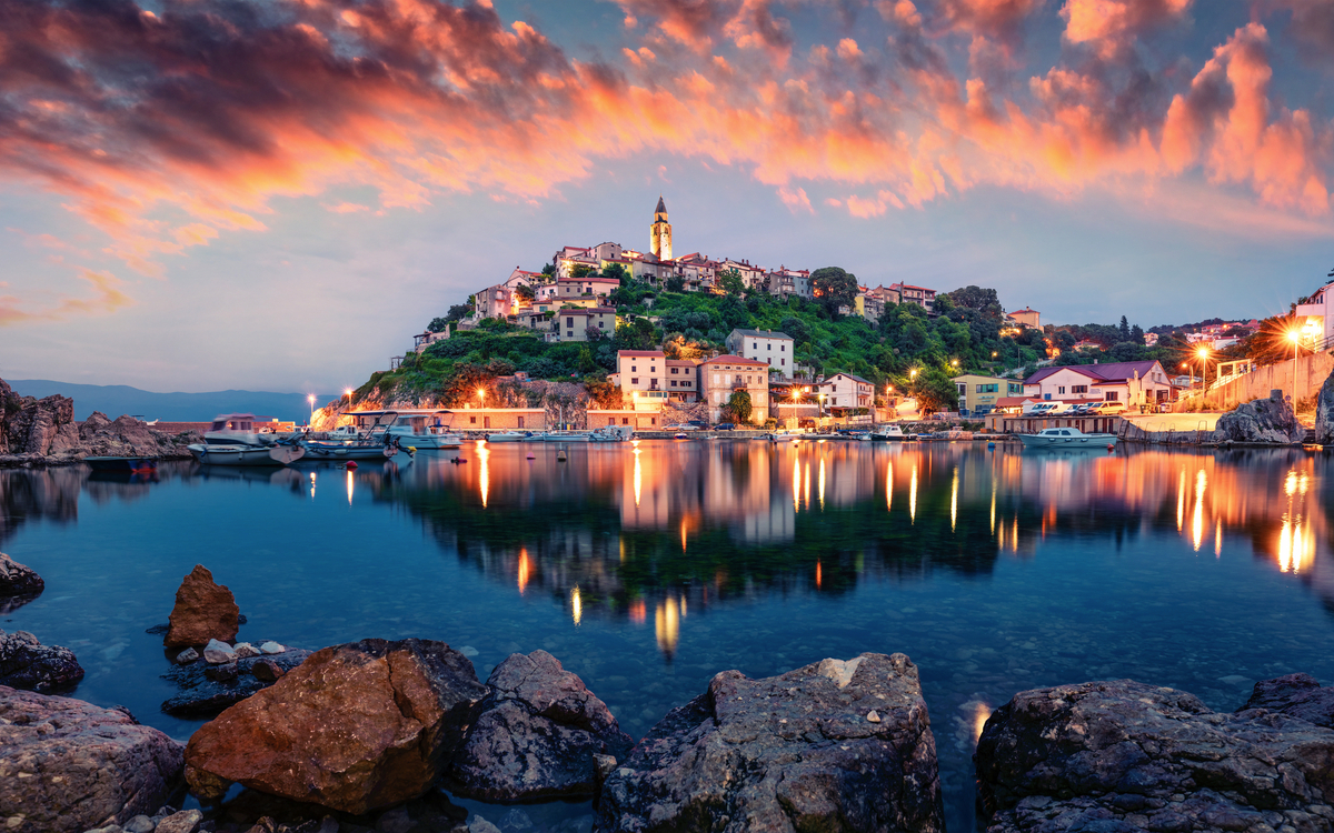 Vrbnik auf der Insel Krk - © Andrew Mayovskyy - stock.adobe.com