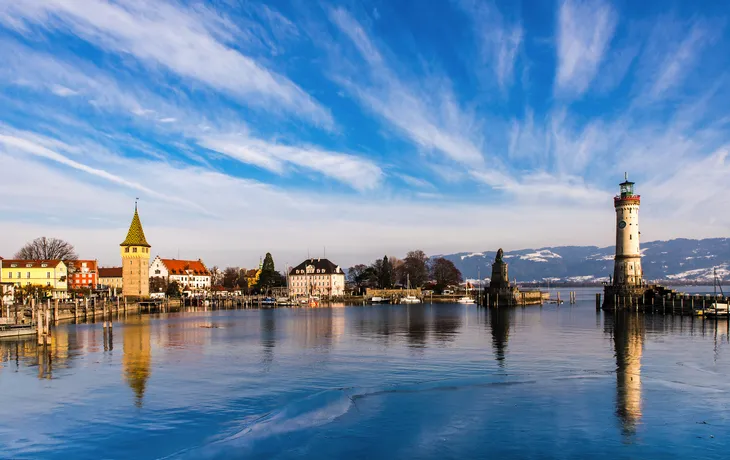 ©dietwalther - stock.adobe.com - Lindau am Bodensee im Winter