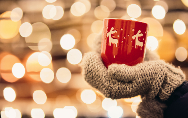 Glühweinzeit - © belyaaa - stock.adobe.com