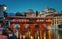 © Claudio Stocco/Shutterstock