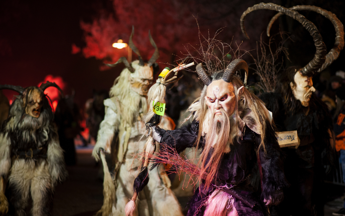 Krampus und Perchten - Brauchtum im Salzburgerland, Österreich - © Manfred Herrmann - stock.adobe.com