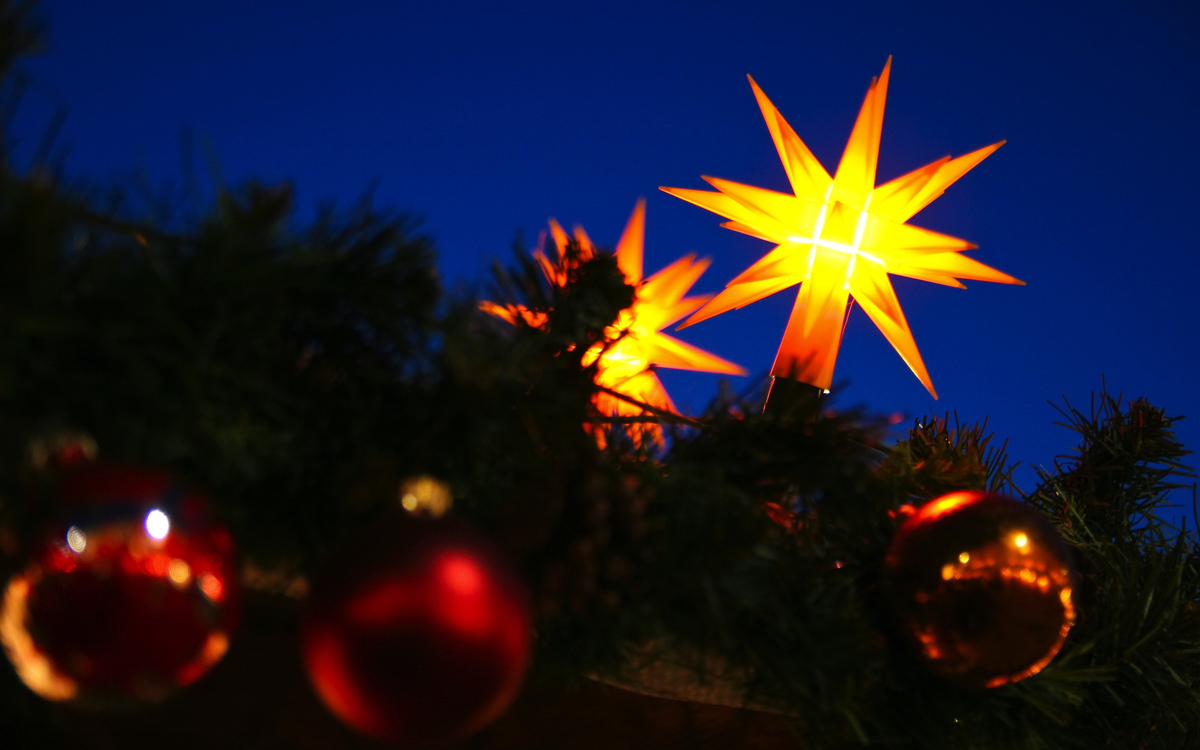 Weihnachtsstern in Bamberg - © Jan Schuler - stock.adobe.com