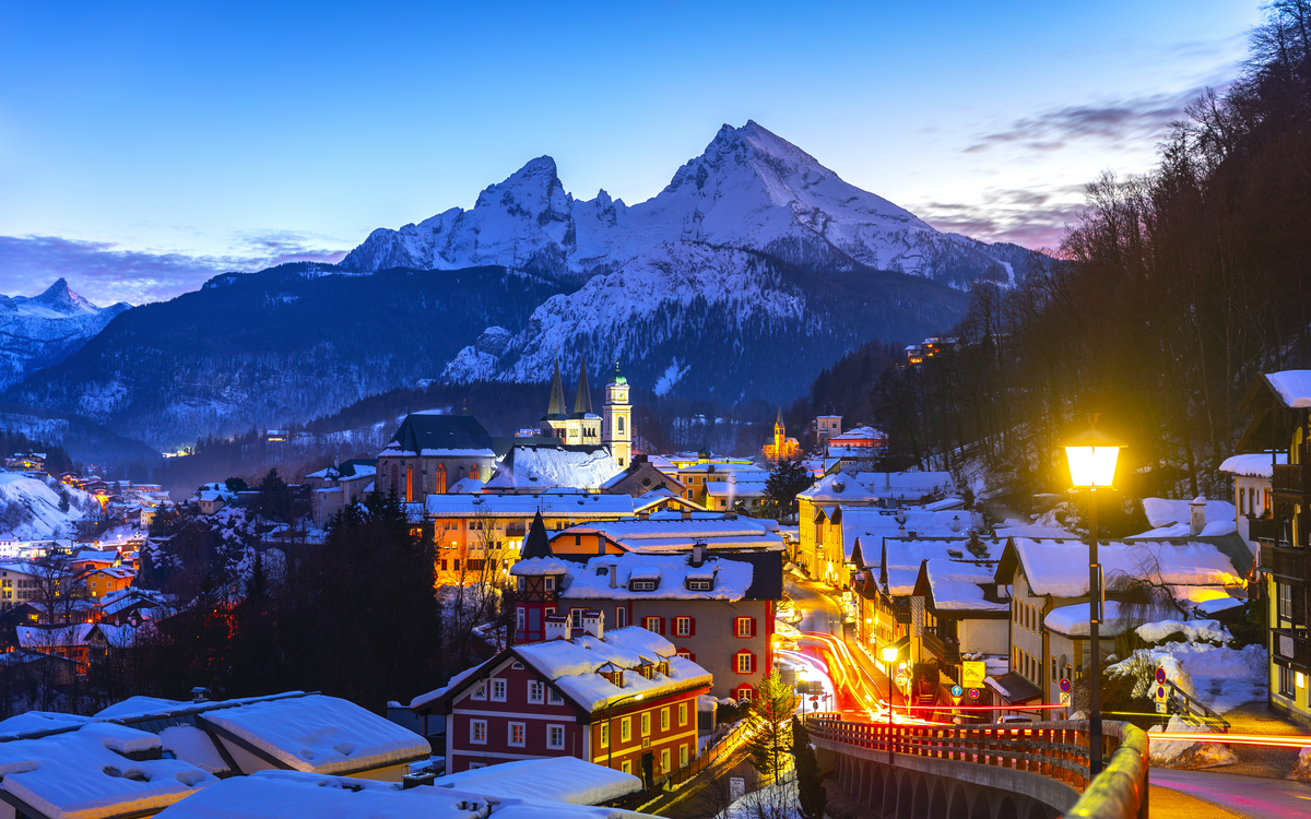 winterliches Berchtesgaden mit dem Watzmann - © proslgn - stock.adobe.com