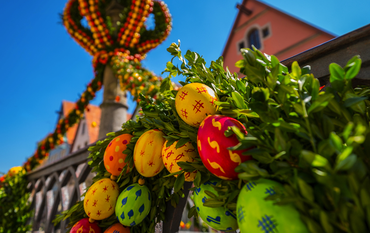 Osterbrunnen in Rothenburg ob der Tauber, Deutschland - © vitaprague - stock.adobe.com