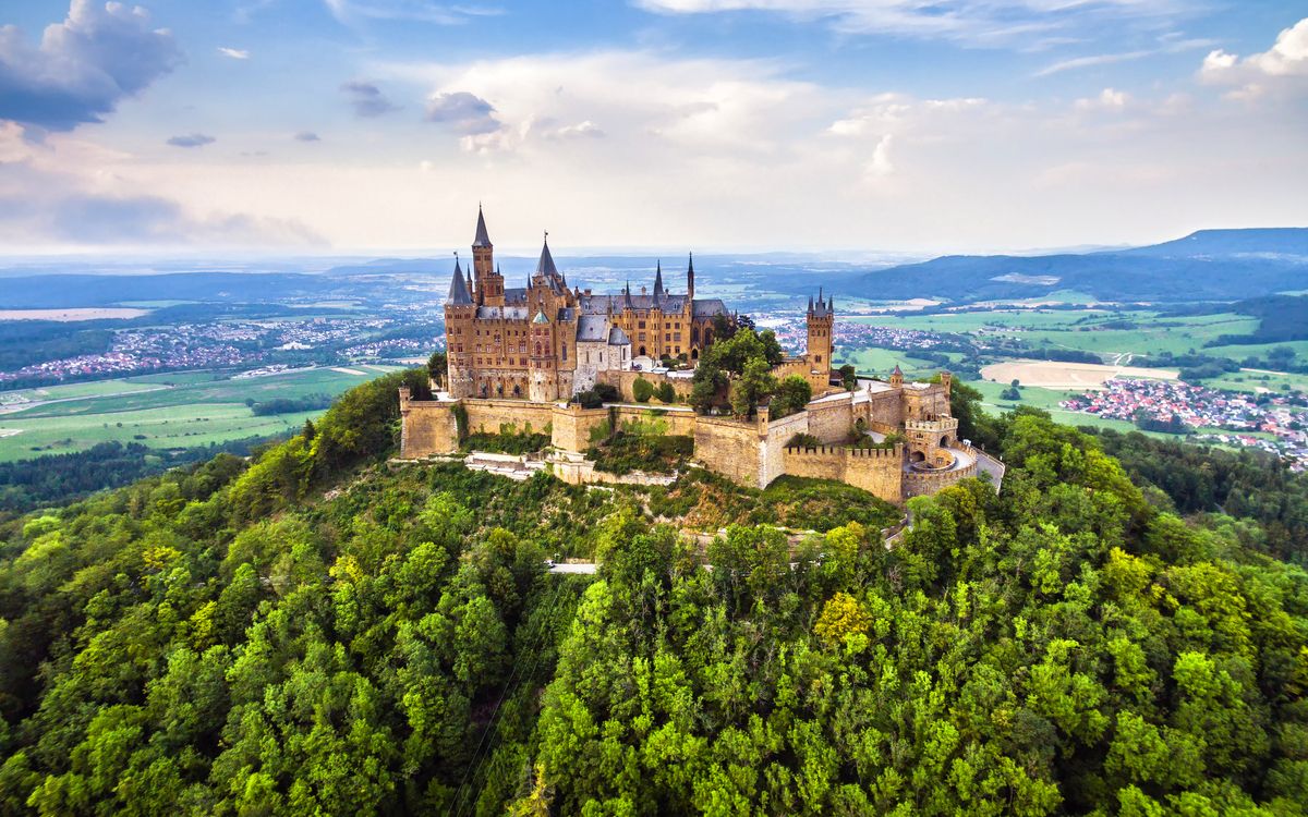 Burg Hohenzollern - © scaliger - stock.adobe.com