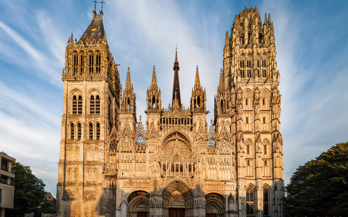 Kathedrale Notre-Dame de Rouen bei Sonnenuntergang - © Valerie2000 - stock.adobe.com
