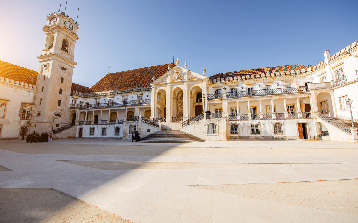 Hof der alten Universität in Coimbra, Portugal - ©rh2010 - stock.adobe.com