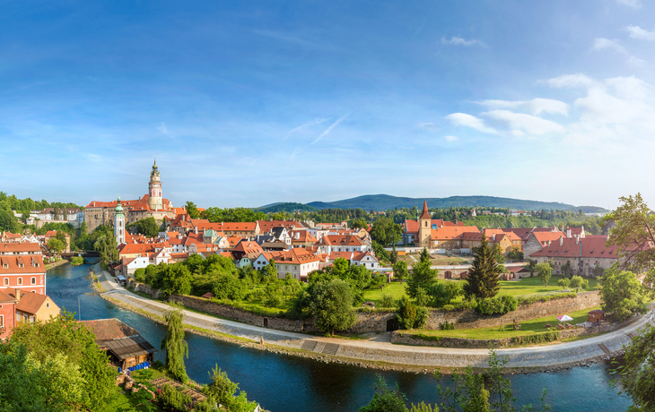 Panoramablick über die Altstadt von Cesky Krumlov - © mRGB - stock.adobe.com