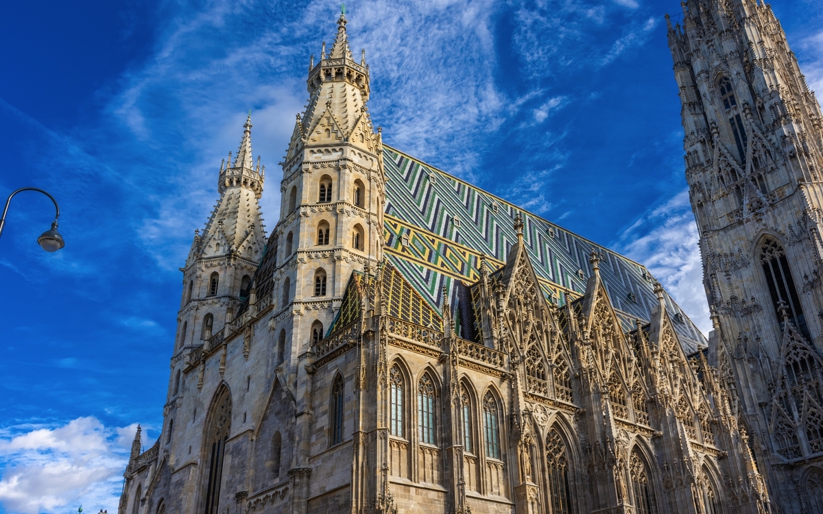 © Stefano Zaccaria/Shutterstock