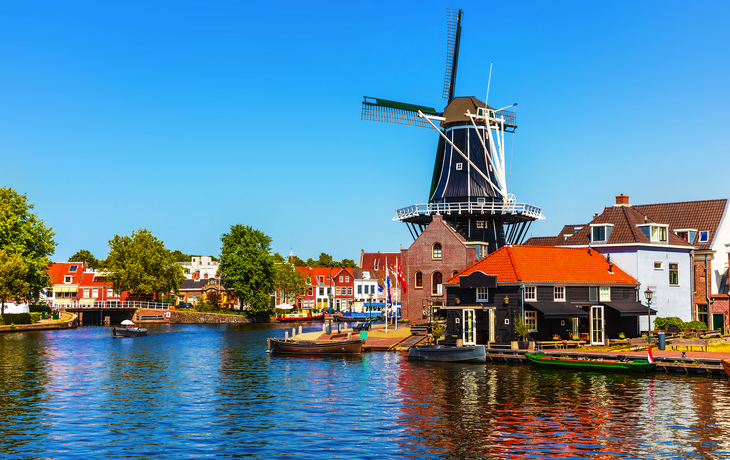 Altstadt von Haarlem, Niederlande - © Scanrail - stock.adobe.com