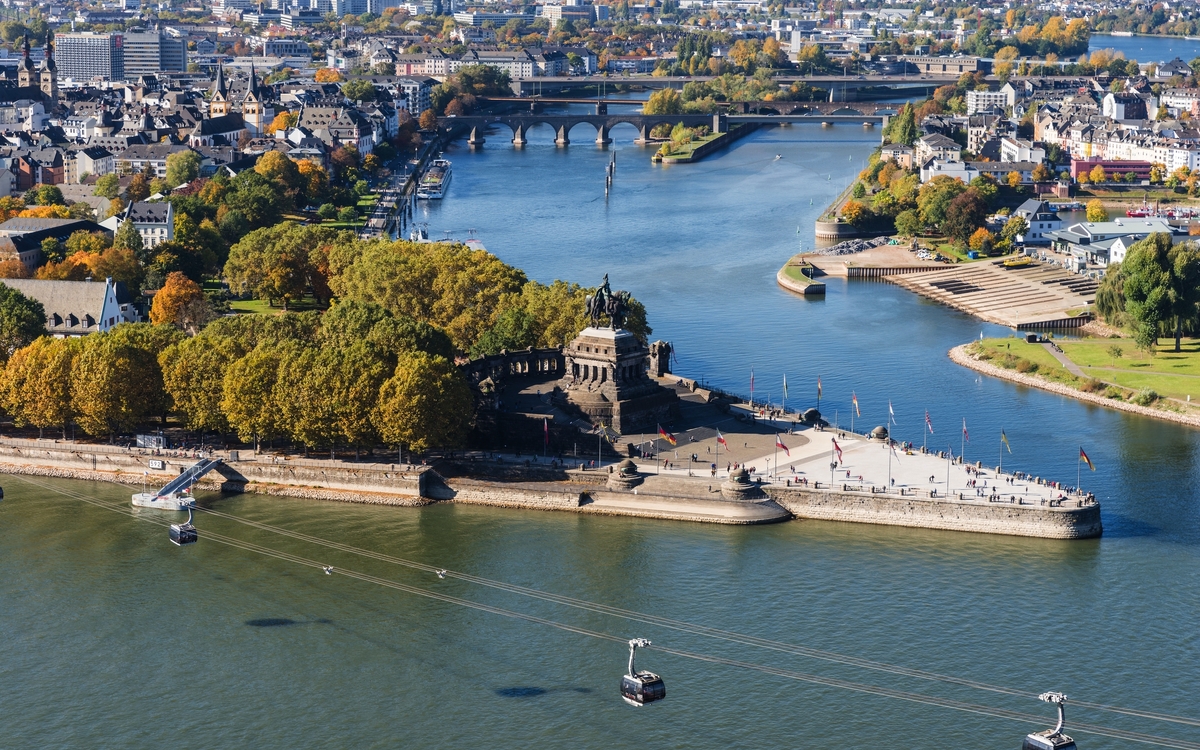 © Majonit/Shutterstock