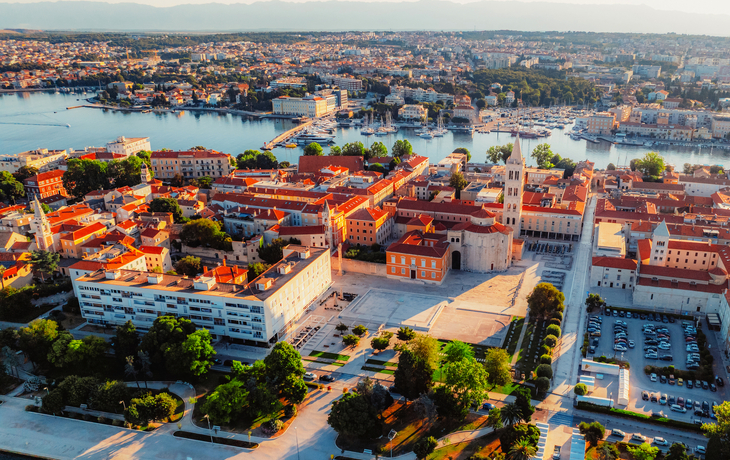 © Zedspider - stock.adobe.com - die historische Halbinsel von Zadar