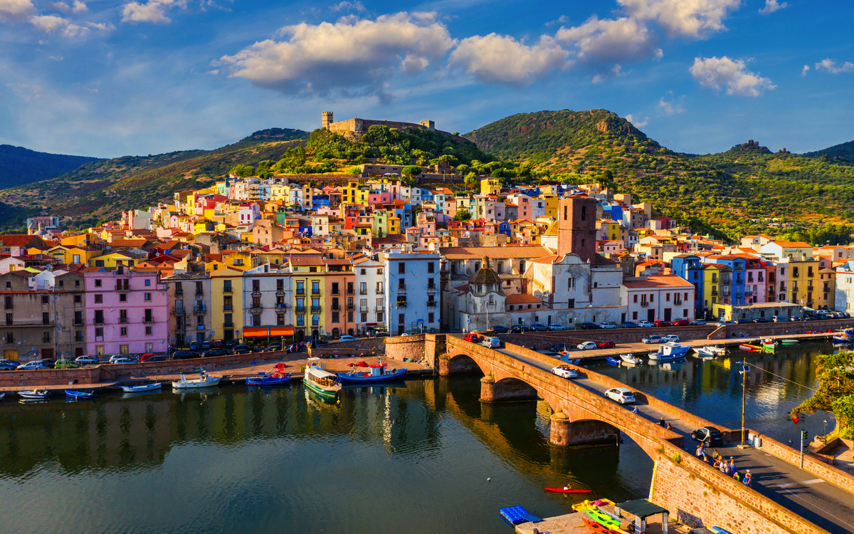 Bosa auf Sardinien - © daliu - stock.adobe.com