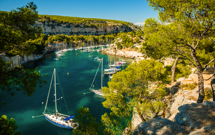 Die Calanque de Port-Miou ist eine der drei großen Calanques von Cassis an der Côte d’Azur.  - © pszabo - stock.adobe.com