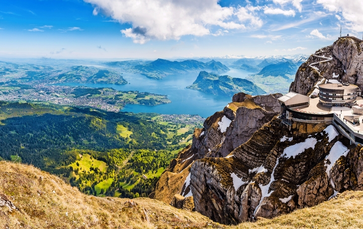 Panorama vom Pilatus über den Vierwaldstättersee - © djama - stock.adobe.com