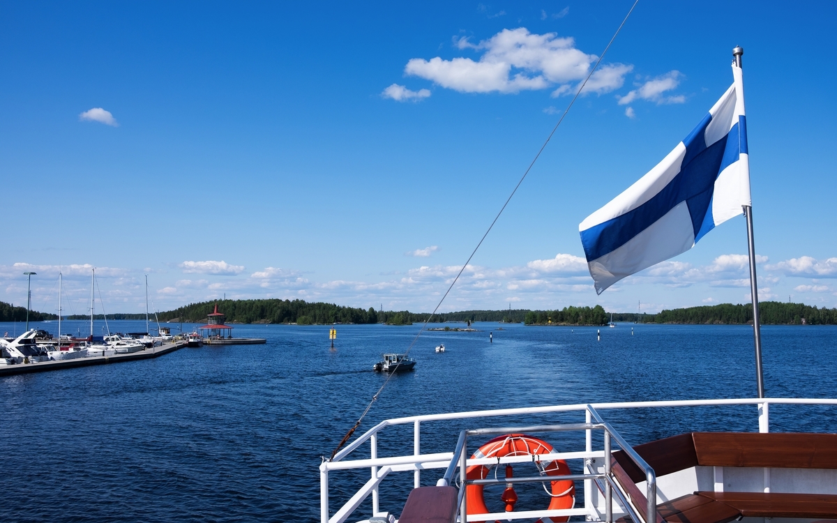 © Finmiki/Shutterstock