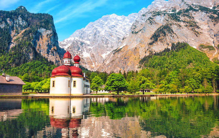 Kirche St. Bartholomä im Königssee in Bayern, Deutschland