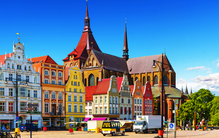 Marienkirche in der Rostocker Altstadt - © Scanrail - stock.adobe.com