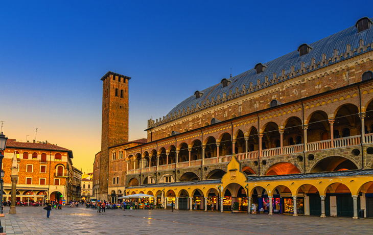 © Sergej Borzov/Shutterstock