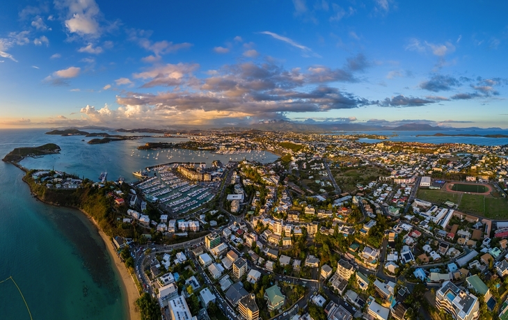 © norinori303/Shutterstock