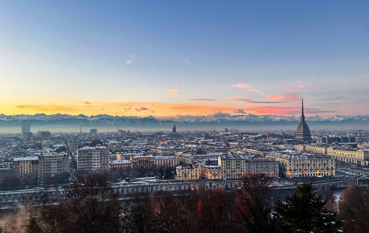 © viviserelli/Shutterstock