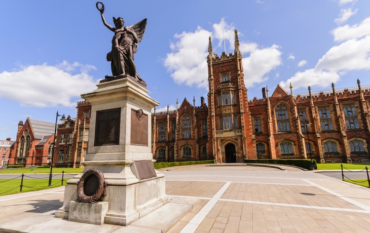 © Ballygally View Images/Shutterstock