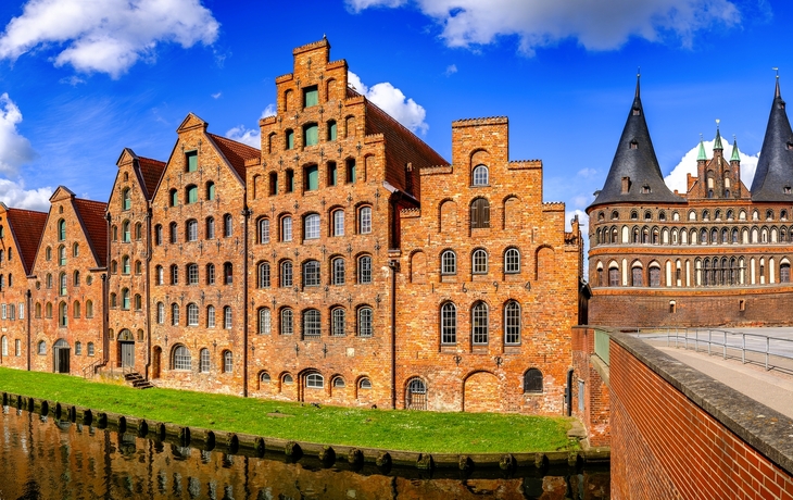 © canadastock/Shutterstock