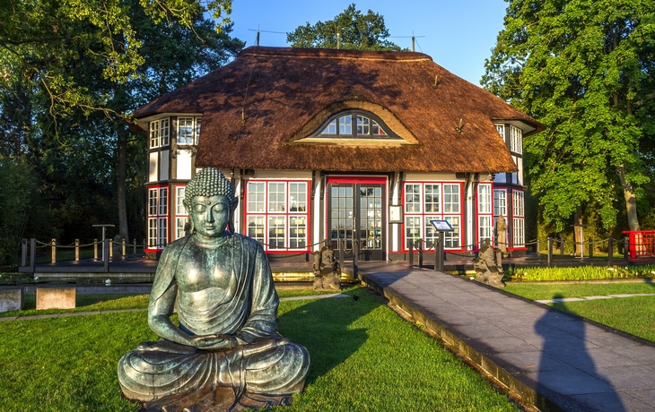 © Ina Meer Sommer/Shutterstock